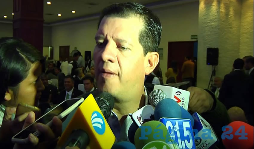 Rodolfo Guadalajara, encargado del Siteur, señaló que ya se hizo un levantamiento visual de las fincas en conjunto con los vecinos, “que nos determina que hay algunos daños, no se visualiza que sean estructurales”, no obstante requieren permiso para entrar a las viviendas a “hacer trabajos a fondo, para que las reparaciones sean a fondo”/Foto: Francisco Andalón López 