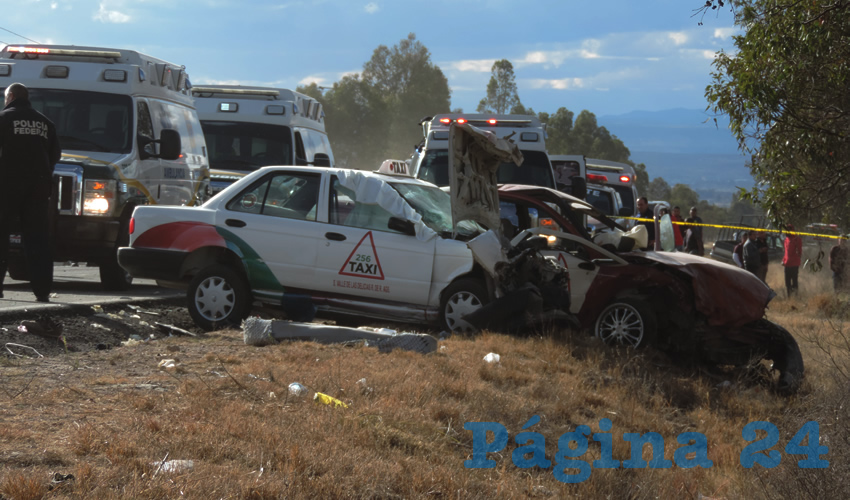 El fatal encontronazo ocurrió sobre la carretera federal 22, en Tepezalá