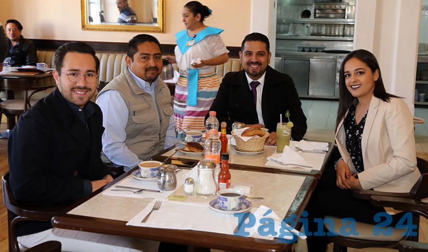 En Sanborns Francia almorzaron Guillermo Guti&eacute;rrez Ruiz Esparza, diputado local; Sergio Morales L&oacute;pez, Ra&uacute;l Fajardo Aguilar y Amairani L&oacute;pez Mart&iacute;nez