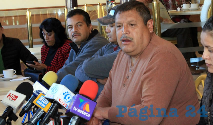 Raúl Guerrero Román, presidente de la Liga Estatal de Transporte en Zacatecas: “Nosotros subsidiamos 70 mil pasajes diarios en todo el sistema, nosotros no el gobierno, por ello queremos que con esta carga que nos quiten poder avanzar” (Foto: Rocío Castro Alvarado)