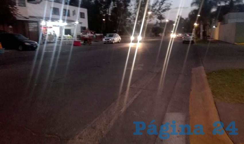 Página 24 constató que la falta de luminarias en la zona la vuelven el sitio perfecto para que operen delincuentes/Foto: Rafael Hernández Guízar