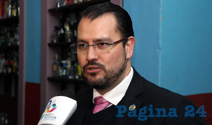 &Oacute;scar Fabi&aacute;n Guti&eacute;rrez Tenorio, director del Centro de Prevenci&oacute;n de Quemaduras (Foto: Eddylberto Lu&eacute;vano Santill&aacute;n)