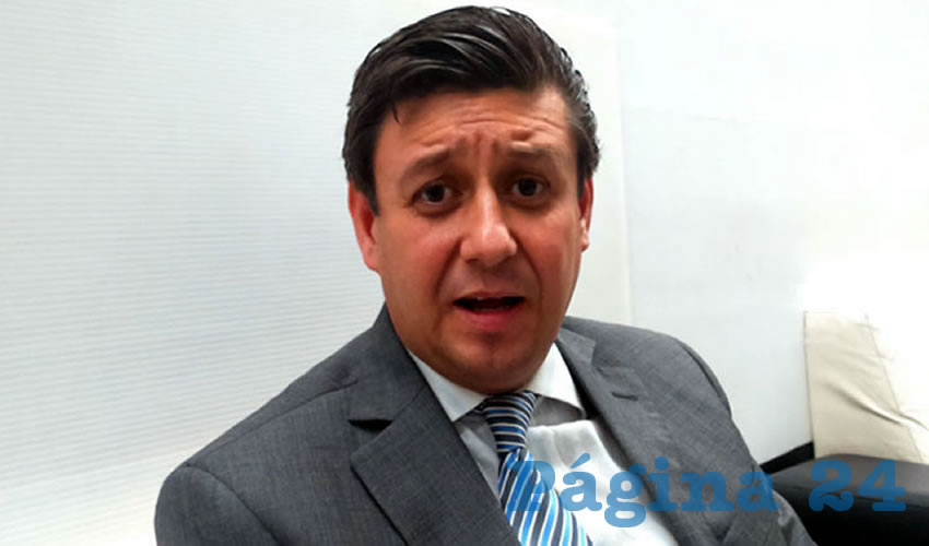El doctor Francisco Jiménez Reynoso lamentó que justo en el centenario de la promulgación de la Constitución de 1917, México padece más que nunca la amenaza y control de un gobierno extranjero, en este caso el vecino país gobernado por Donald Trump/Foto: Archivo Página 24