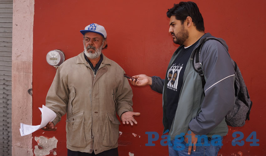 Jesús Francisco Goitia, artesano zacatecano: “Esos dos mil pesos me servían para comprar medicinas y comida, ya que yo no soy pensionado, y ese dinero además me servía para comprar cosas para hacer artesanías” (Foto: Merari Martínez Castro)