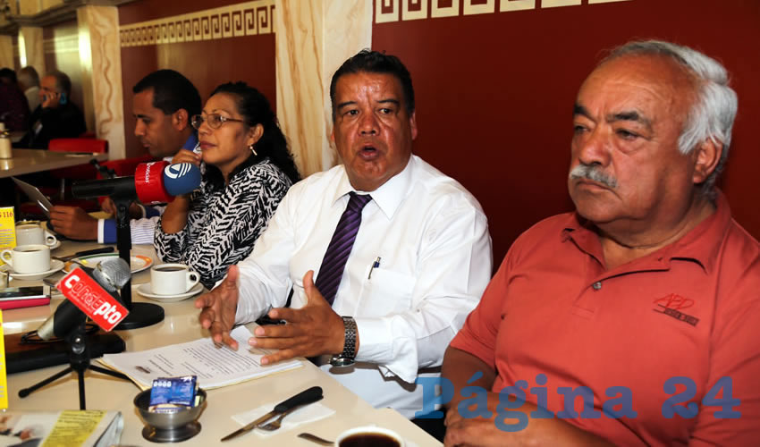 Francisco Flores Flores, coordinador del grupo Cimientos del Magisterio (Foto: Eddylberto Luévano Santillán)