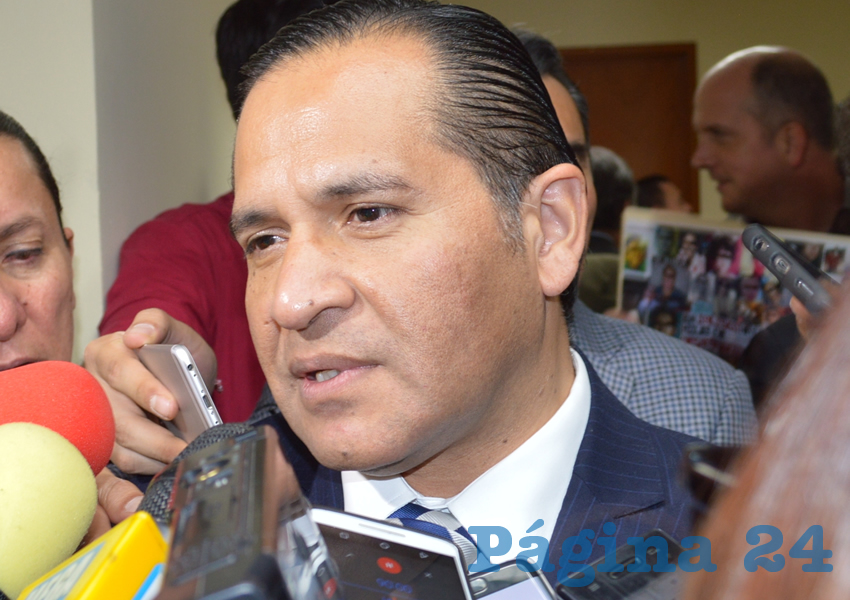 “En el homicidio doloso Jalisco tuvo un aumento de 13.4 por ciento, estamos hablando con la verdad, sin ocultar, en el país se aumentó 22 por ciento; la medida nacional son 17 homicidios dolosos por cada 100 mil habitantes, en Jalisco son 14”, dijo el fiscal Eduardo Almaguer como logro en su gestión/Foto: Francisco Tapia 