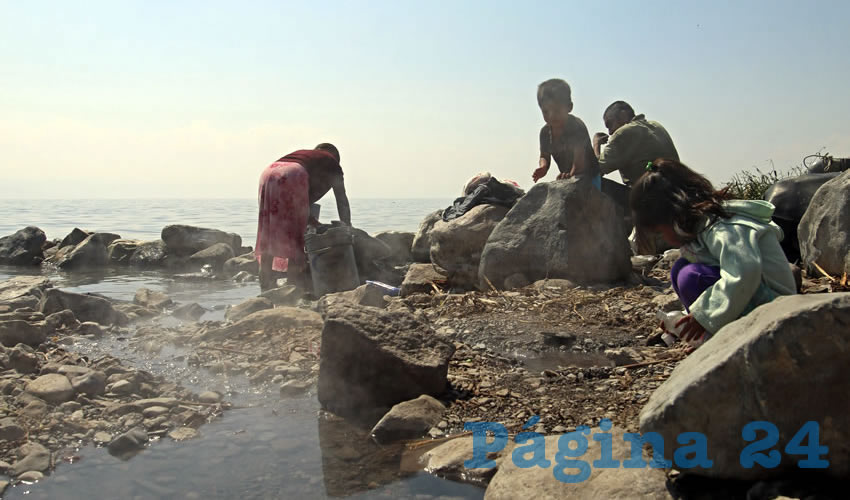 Mientras más tiempo pasa sin que nadie haga algo, los pobladores de Poncitlán seguirán enfermándose por estan en contacto con agua contaminada por metales pesados, según advirtieron expertos de la UdeG/Foto: Cuartoscuro