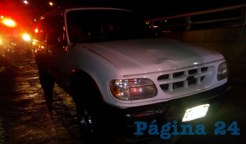 Contra esta Ford Explorer chocaron &Aacute;ngel Badena Hern&aacute;ndez y Ricardo Salazar Hern&aacute;ndez