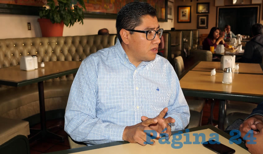 Saúl Monreal Ávila, integrante de Morena: “Nosotros deseamos que las empresas mineras junto con el gobierno de Zacatecas se sienten y el impuesto ecológico salga de una manera consensada para el bien del estado” (Foto: Merari Martínez Castro)