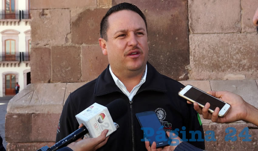 Arnulfo Guzmán Guzmán, delegado estatal de Profeco: Esta gasera en una muestra de 100 litros, le faltaban ocho litros, es decir los daban de menos (Foto: Merari Martínez Castro)