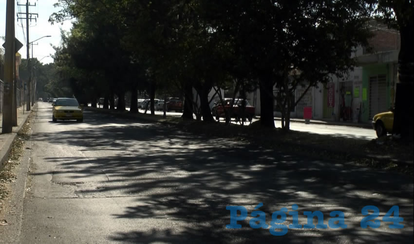 Se acabará la calma y seguirán los problemas en la colonia Jardines de la Paz, pese a que el ayuntamiento tapatío construirá –en conjunto con el SIAPA– el colector pluvial San Rafael que correrá por la avenida Historiadores: no resolverá las inundaciones de cada temporal de lluvias/Fotos: Francisco Andalón López