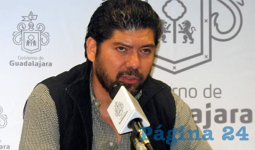 Los vecinos de Jardines de la Paz tenían más de 12 años pidiendo que se instalara un colector, y ahora que se construye no es por las zonas en donde se inunda, sino justamente a escasos pasos de un megadesarrollo inmobiliario que pretende construir grupo San Carlos en la zona, acusó el regidor Salvador de la Cruz/Foto: Archivo Página 24