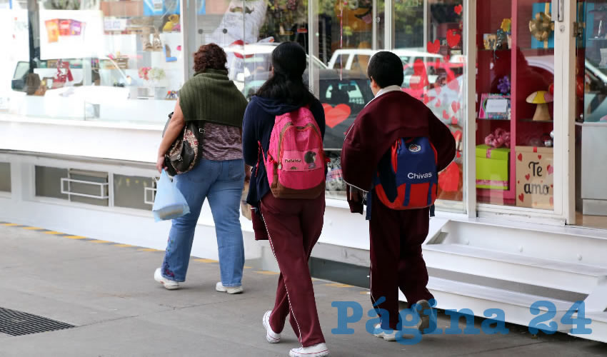 El beneficio es para víctimas que cursan desde el preescolar hasta nivel superior (Foto: Eddylberto Luévano Santillán)