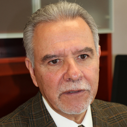 Américo Colón Villarreal, director de Educación Media Superior del IEA