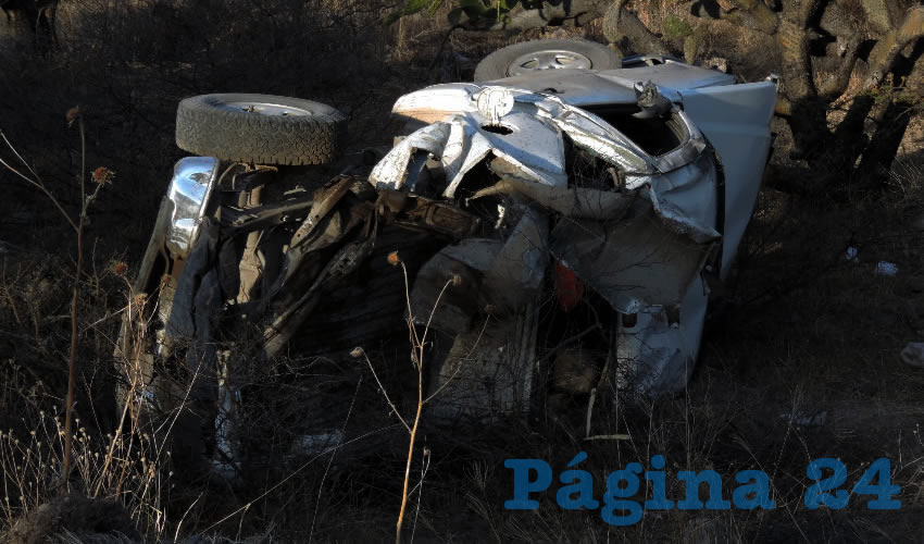Totalmente destrozada, la camioneta que manejaba Juan Torres López