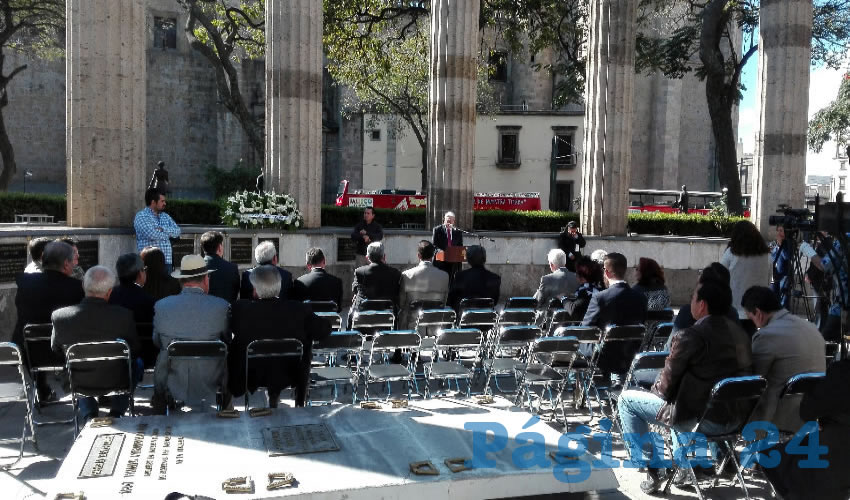 Lo paradójico del menosprecio de las autoridades es que apenas hace tres años se trasladaron los restos de Matute Remus a la Rotonda y cientos de personas caminaron desde el paraninfo Enrique Díaz de León de la UdeG hasta este lugar por considerar que se trata de uno de los personajes más sobresalientes del siglo 20 en la ciudad/Fotos: Francisco Andalón