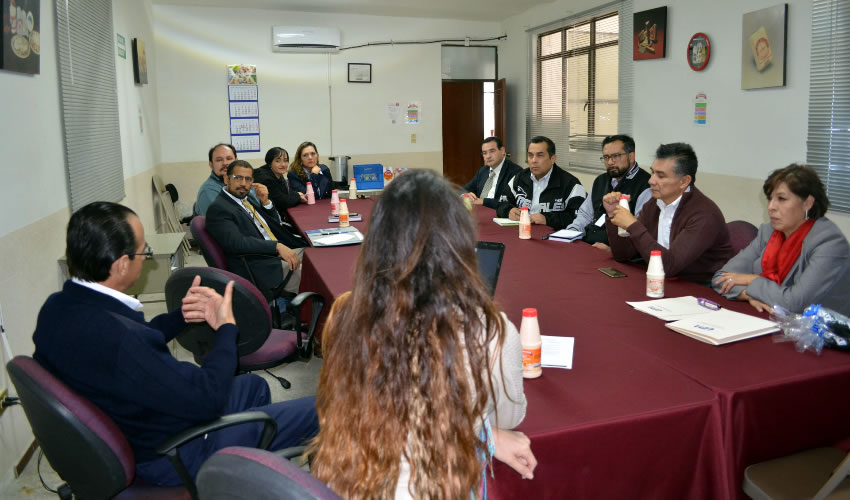 Personal directivo y docente de la Universidad Polit&eacute;cnica realizaron visita industrial a la empresa Cremer&iacute;a Aguascalientes