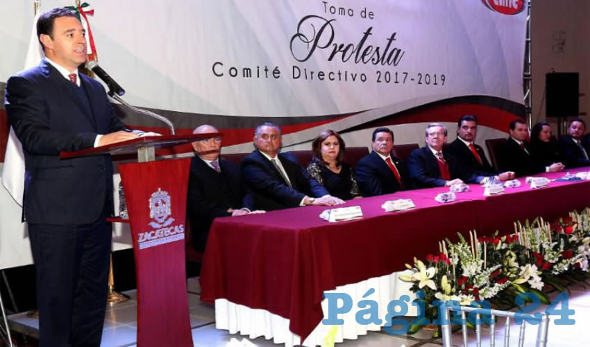 El Gobernador Alejandro Tello reiteró a los constructores zacatecanos que su administración cumplirá con el sector de la industria a formalidad, encontrando justicia y pluralidad, ya que se trabajará en sinergia para que cada uno de los trabajadores pueda realizar sus labores de una manera satisfactoria.