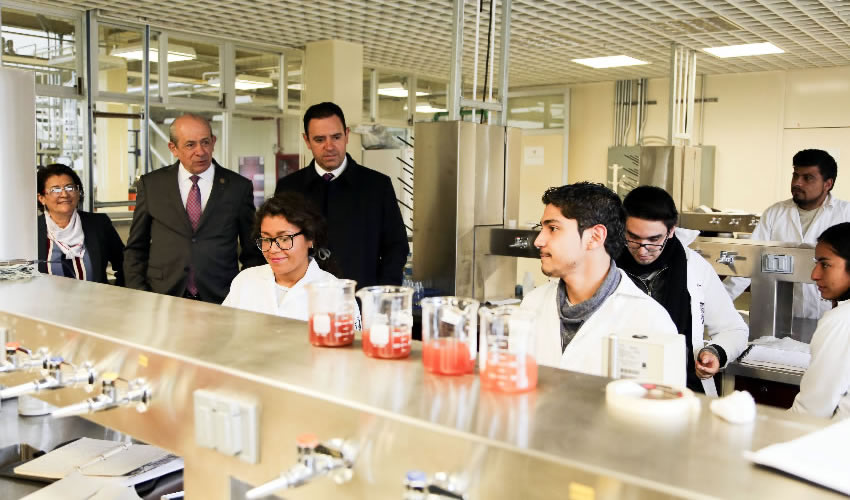 Junto con Director General, mandatario realiza recorrido por el campus Zacatecas