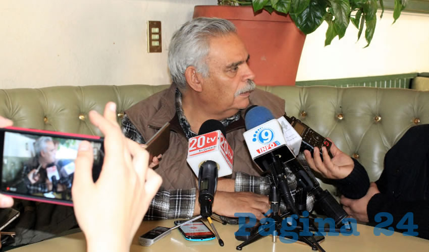 José Luis Medina Lizalde, diputado local por Morena: “Si no hubieran interpuesto controversia constitucional la presidencia de la República, las mineras tiene derecho a salvo y tiene el interés jurídico para interponer amparo y derrotar judicialmente el amparo, si ese fuera su interés” (Foto: Rocío Castro)