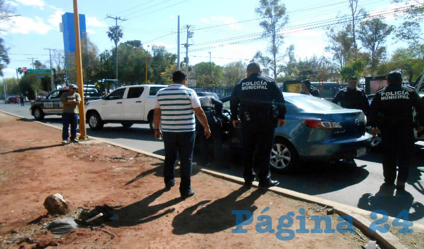 El veh&iacute;culo Mazda que conduc&iacute;a el pillo
