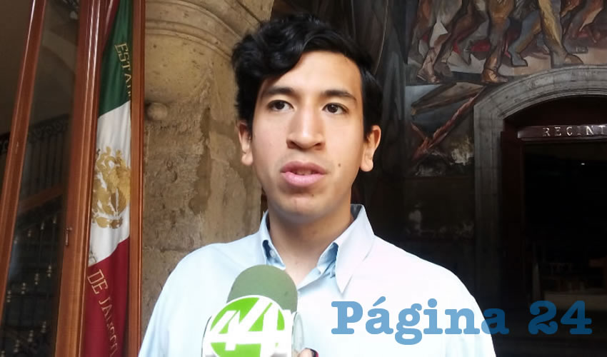 “Sobre el tema de seguridad hemos visto, insisto, la fotografía del fiscal (Eduardo Almaguer) en operativos y hemos visto como se mete a los temas, sin embargo no vemos una mejora sustantiva respecto a la seguridad en el estado”, criticó el diputado independiente, Pedro Kumamoto