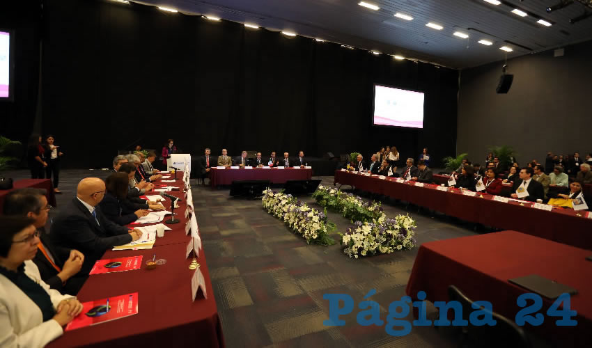Consolidar la colaboración en tareas sustanciales de asistencia, docencia e investigación, es el propósito del Consorcio de Hospitales de Atención a Población Abierta, expusieron directivos de 25 instituciones de salud durante el CIAM, en Expo Guadalajara/Foto: Cortesía