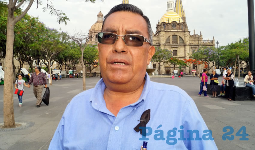 “No nos explicamos cómo es que a nosotros no nos llega el agua y sí nos la cobran, pero tampoco entendemos cómo sí les llega el agua a los del nuevo fraccionamiento La Cima, al rato van a tener ellos la misma problemática porque les han mentido”, criticó el activista Raúl Muñoz/Foto: Archivo Página 24