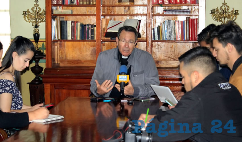 Obispo Sigifredo: Si Tello pierde la controversia constitucional, se hizo conciencia de responsabilidad social (Foto Rocío Castro Alvarado)