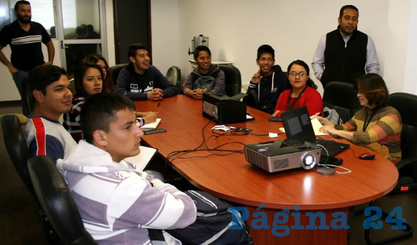 Los alumnos conocieron el funcionamiento del Sistema de Generaci&oacute;n de Energ&iacute;a Solar Fotovoltaica y los beneficios ambientales, econ&oacute;micos y sociales que se obtienen