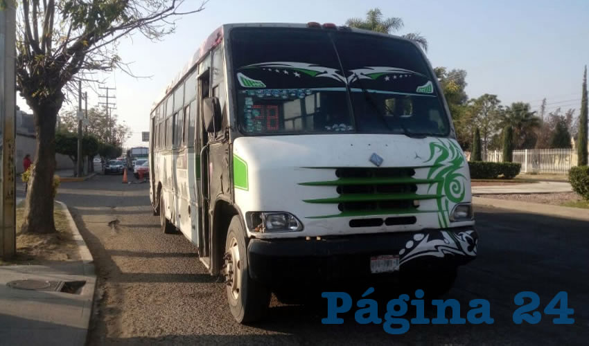 El camión 290, cuyo chofer aseguró que, al momento de reanudar la marcha, “no vio” al pedalista