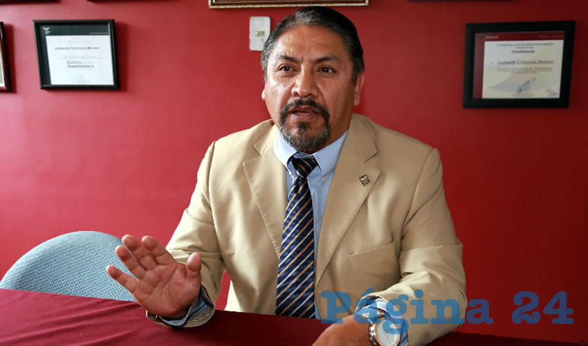 Leobardo Contreras Moreno, presidente honorario de la Barra de Abogados del Estado de Aguascalientes, en entrevista (Foto: Eddylberto Lu&eacute;vano Santill&aacute;n)