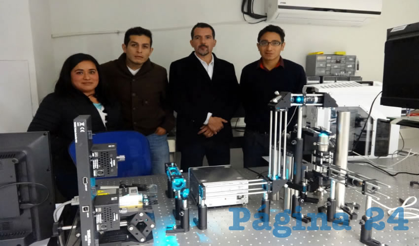 El grupo de investigación multidisciplinario está conformado por los doctores Tonatiuh Saucedo Anaya —líder académico—, Iván Moreno Hernández, Perla Xochil Viveros Méndez, José Samuel Pérez Huerta y Cuauhtémoc Araujo Andrade, todos docentes de la UAF-UAZ.