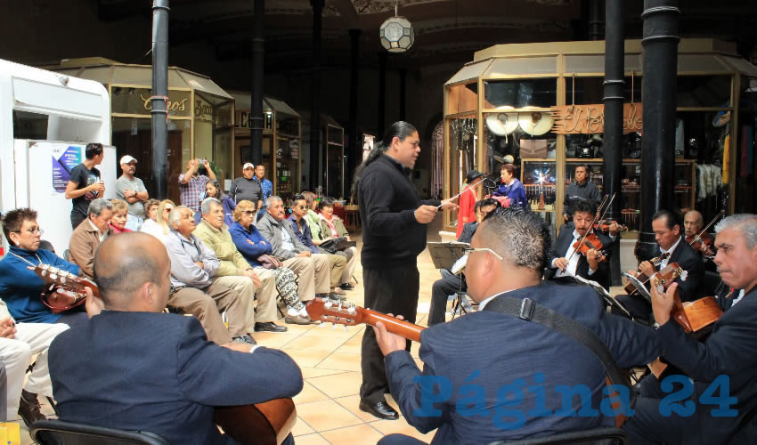 La orquesta necesita más empuje, indicó el director Naranjo González (Foto Rocío Castro Alvarado)