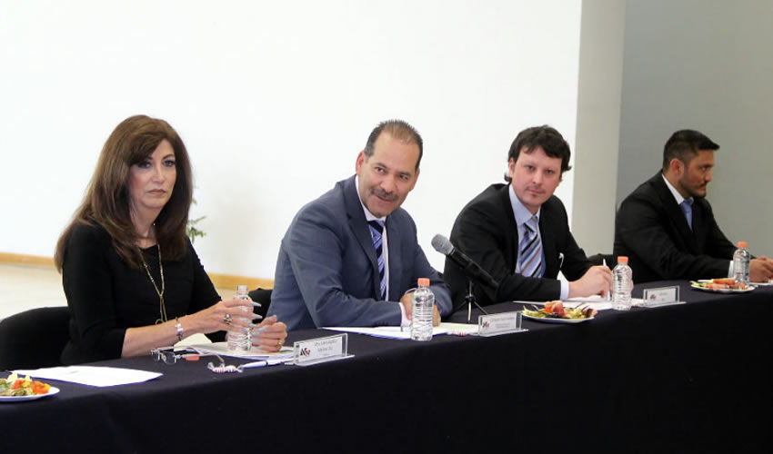 MOS señaló que el tema de la movilidad académica y la generación de talentos locales es la base para fortalecer la economía