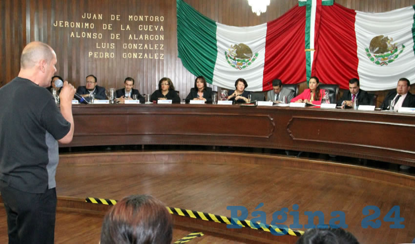 Reitera Tere Jiménez que dirigirá una Administración de puertas abiertas y que dará personal seguimiento a las peticiones expuestas