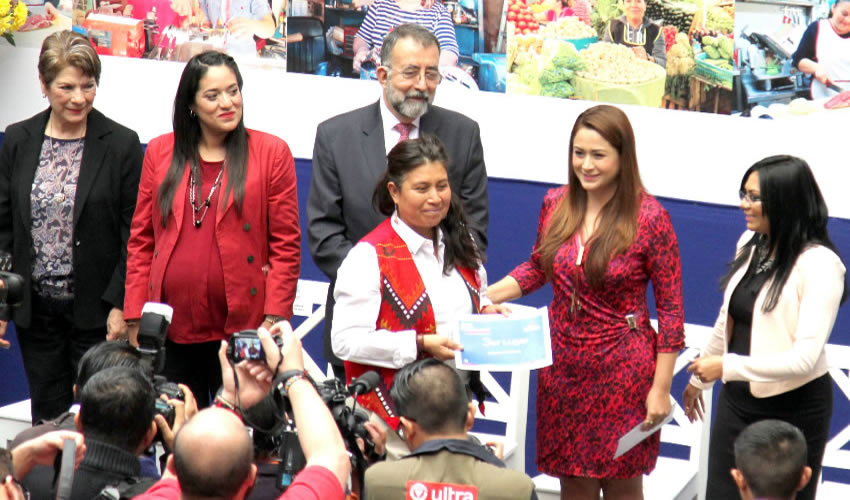 Esta iniciativa forma parte de la serie de eventos que con motivo del &ldquo;D&iacute;a Internacional de la Mujer&rdquo;, lleva a cabo el ayuntamiento capital