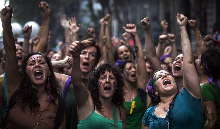 Se está trabajando en esquemas que le permitan a las mujeres contar con un plan de negocio