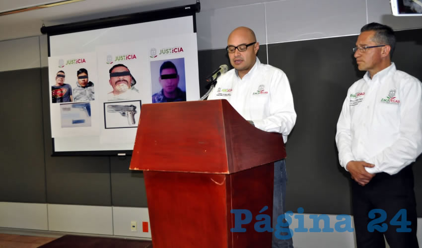 Francisco Murillo Ruiseco, titular de la Procuraduría General de Justicia del Estado: Cristian Alexander, de 27 años de edad, originario de Veracruz, se identificó como elemento activo de la Secretaría de Marina (Foto: Rocío Castro Alvarado)