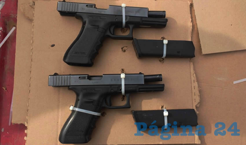 Las dos pistolas escuadras