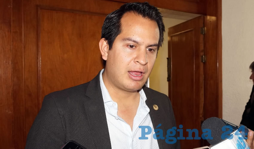 Víctor Legaspi Solís: Lo importante es como se han ido enfrentando las adversidades los empresarios, señaló que se han brindado capacitaciones a los agremiados de la cámara y se tiene programada una para esta semana con el objetivo de fortalecer el desarrollo empresarial. (Foto Merari Martínez)