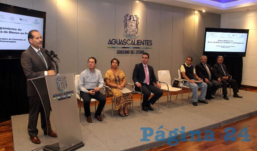 Como Gobierno tenemos la responsabilidad de generar los apoyos y llevarlos de la mano: MOS