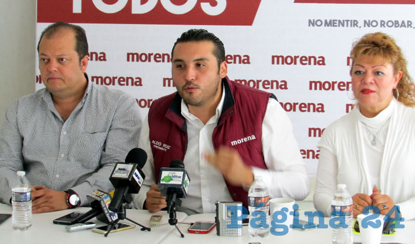 Rueda de prensa de Morena (Foto: Eddylberto Lu&eacute;vano Santill&aacute;n)