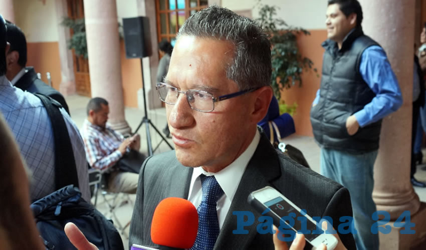 Marco Antonio Vargas Duarte: Hay redes sociales que se dejan llevar por especulaciones, por rumores, y eso sucedió en el municipio de Ojocaliente y en Luis Moya, el pasado lunes 20 de marzo, donde alguien dijo que se registró un enfrentamiento entre un ministerial y personas armadas, lo cual no fue cierto (Foto: Merari Martínez Castro)