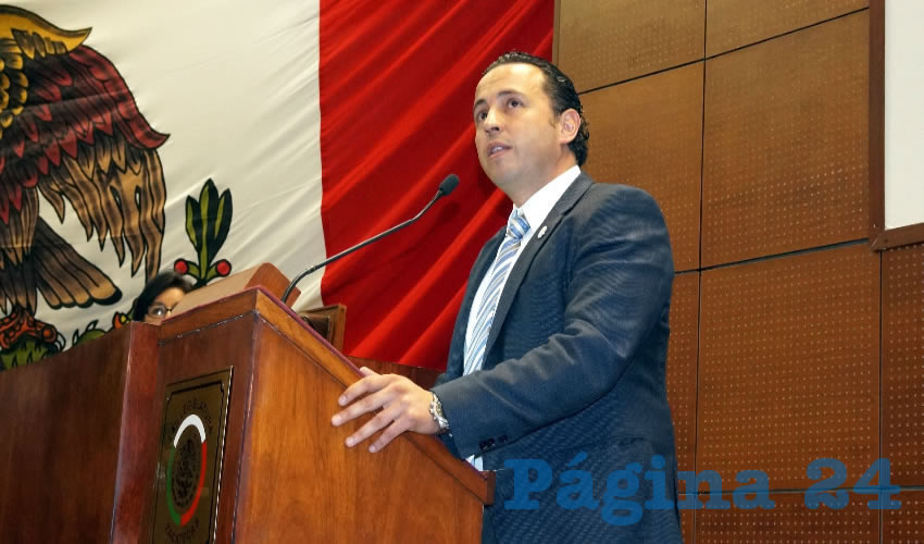 Arturo López de Lara: Los ciudadanos deben de elegir a quienes conformen la Secretaría Ejecutiva del Sistema Estatal Anticorrupción, “ya que ésta ordena y decide a dónde se debe de ir el análisis de la corrupción en Zacatecas”. (Foto: Merari Martínez Castro)