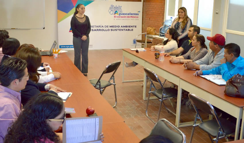Servidores públicos serán capacitados en el manejo responsable de recursos, lo que permitirá contribuir con el cuidado al medio ambiente, así como al ahorro en el gasto corriente