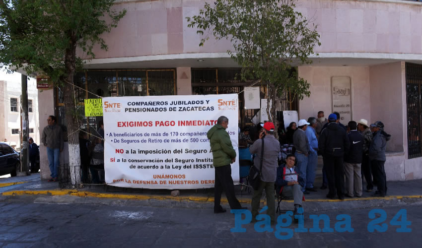 José Santos del Muro Rivas, Integrante del Comité Directivo Delegacional del SNTE: “Una de las Situaciones es que ya no son 172 Deudos, Sino 190” (Foto Merari Martínez Castro)