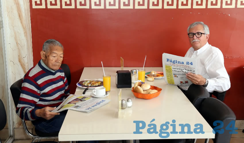 En el restaurante Mitla almorzaron el ingeniero Francisco Vargas del Cueto y Juan Carlos Guti&eacute;rrez Cabrero