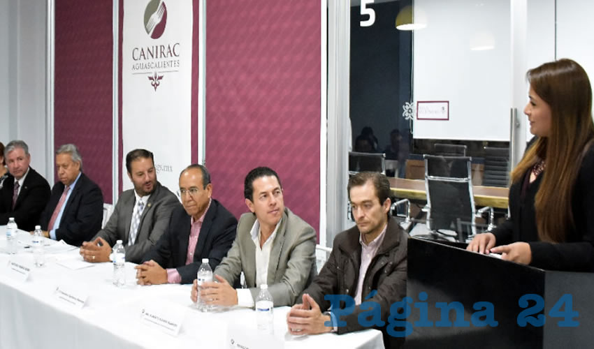 La alcaldesa Tere Jiménez, asistió a la inauguración de las nuevas instalaciones de la Cámara Nacional de la Industria Restaurantera y Alimentos Condimentados
