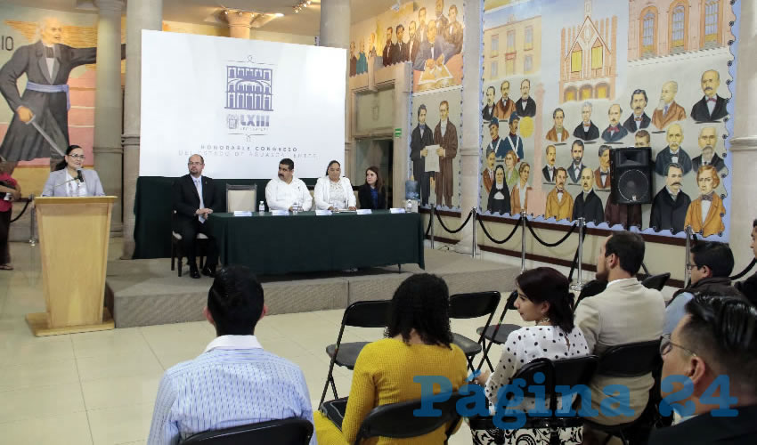 Es necesario formar polit&oacute;logos propositivos que abonen al desarrollo integral tanto de Aguascalientes como del pa&iacute;s